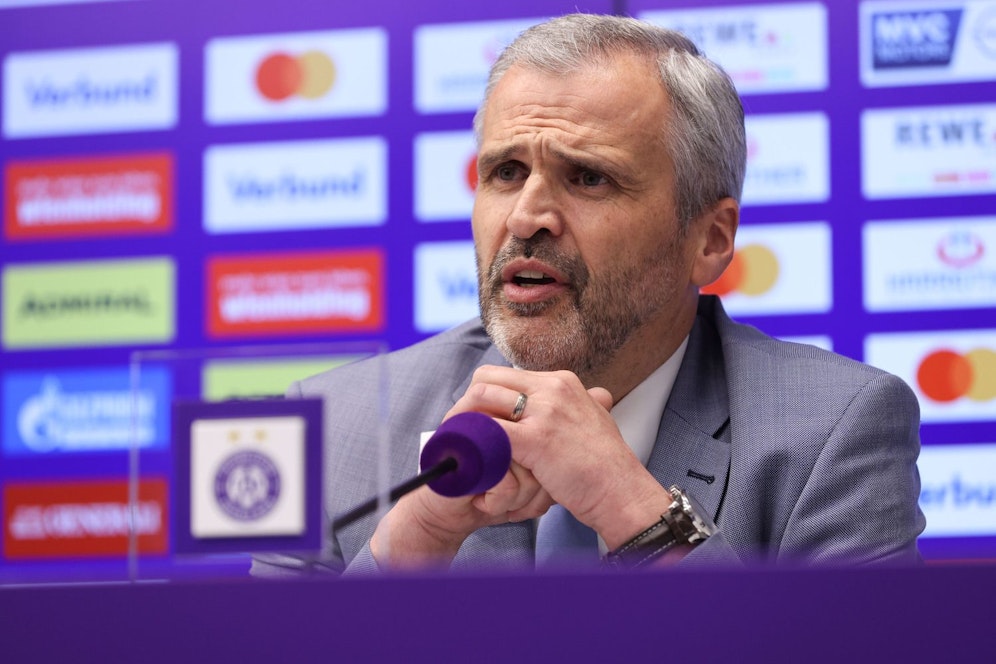 Austrias AG-Vorstand Gerhard Krisch spricht über die nicht erhaltene Lizenz. 