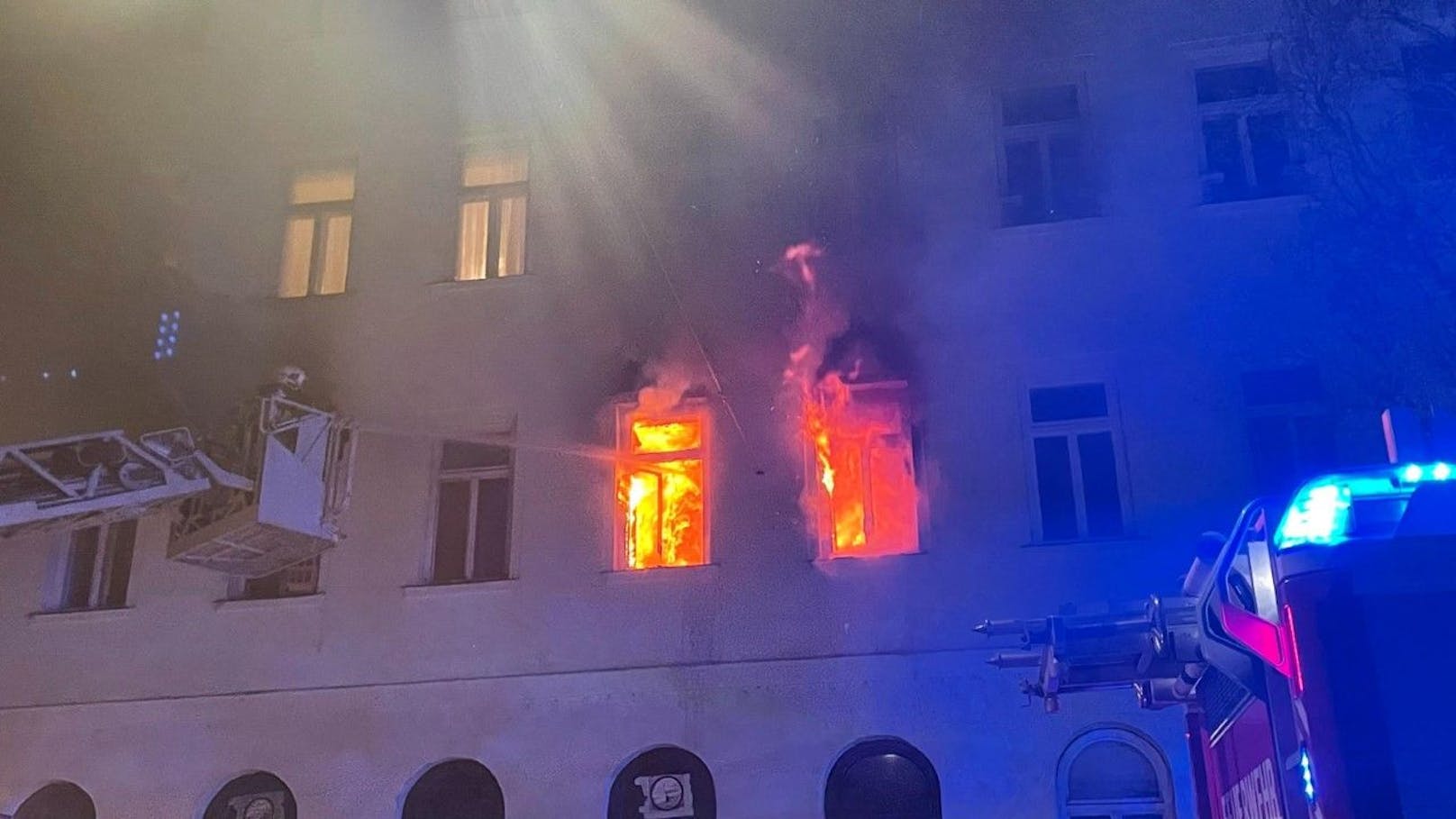 In einer Wohnung in Wien-Brigittenau brach in der Nacht auf Karfreitag ein Feuer aus. 