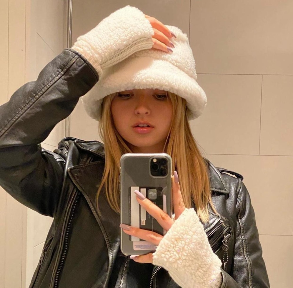 Die finnische Influencerin Joalin Loukamaa nimmt am Studium teil.