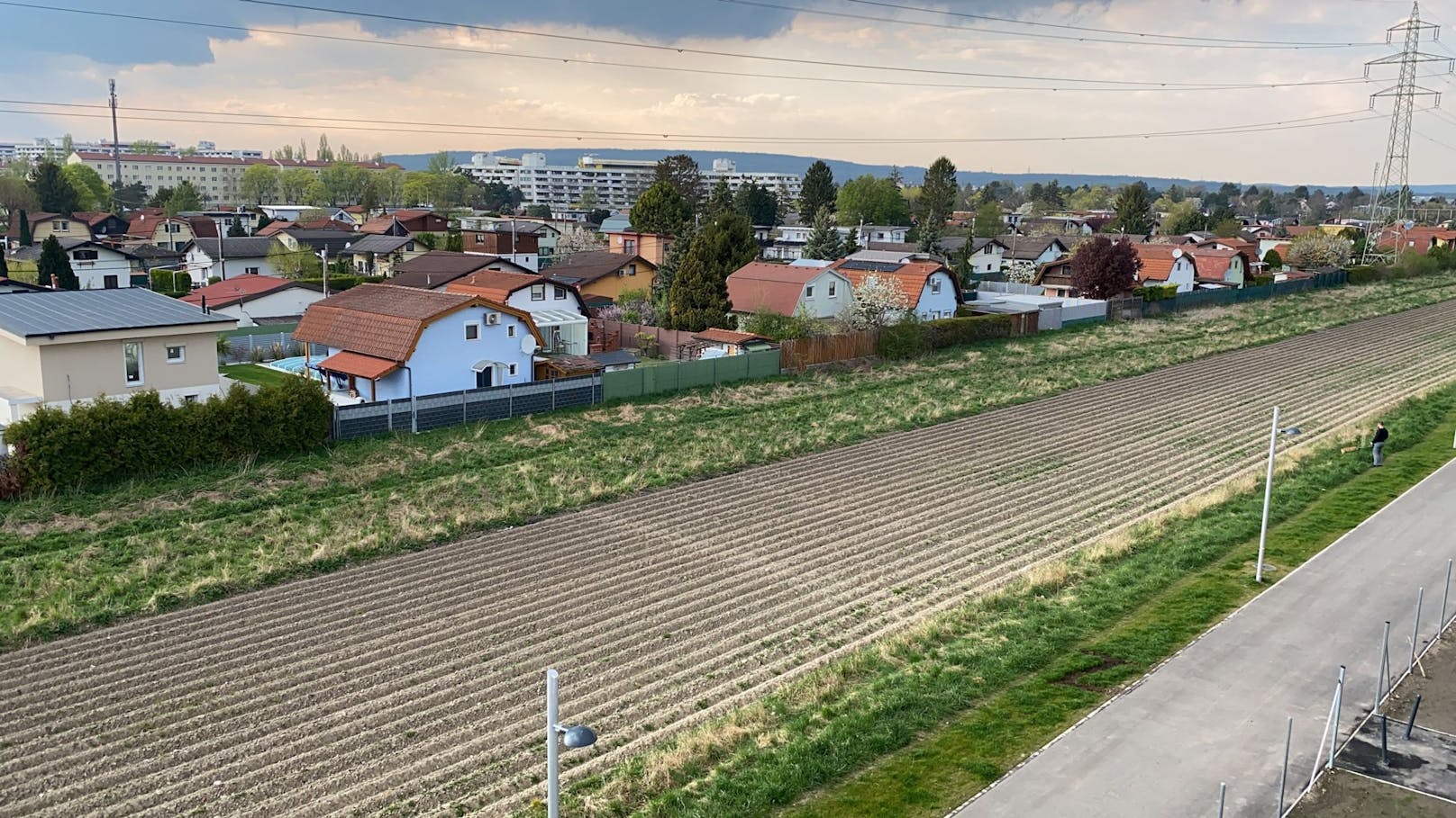 Im 21. Wiener Bezirk sorgte ein Zeichen für blankes Entsetzen.