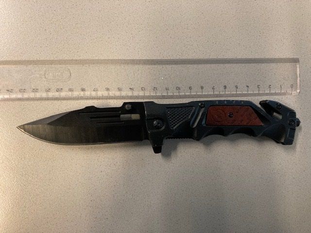 Das Messer wurde sichergestellt.