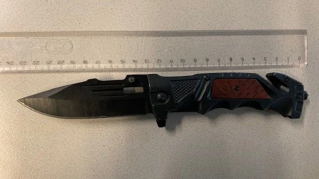 Das Messer wurde sichergestellt.