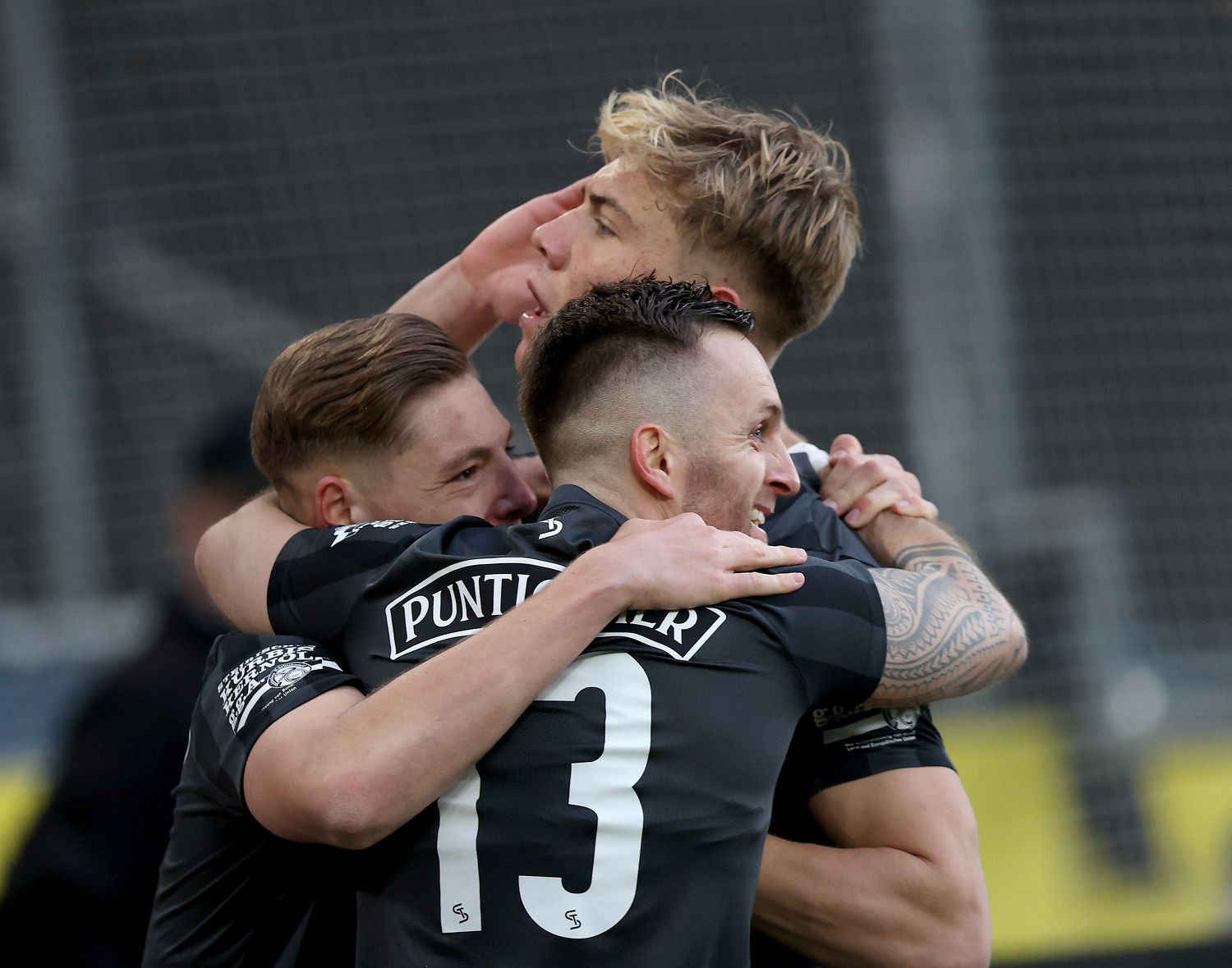 Am 20. Februar jubelte Höjlund provokant vor dem Rapid-Sektor.