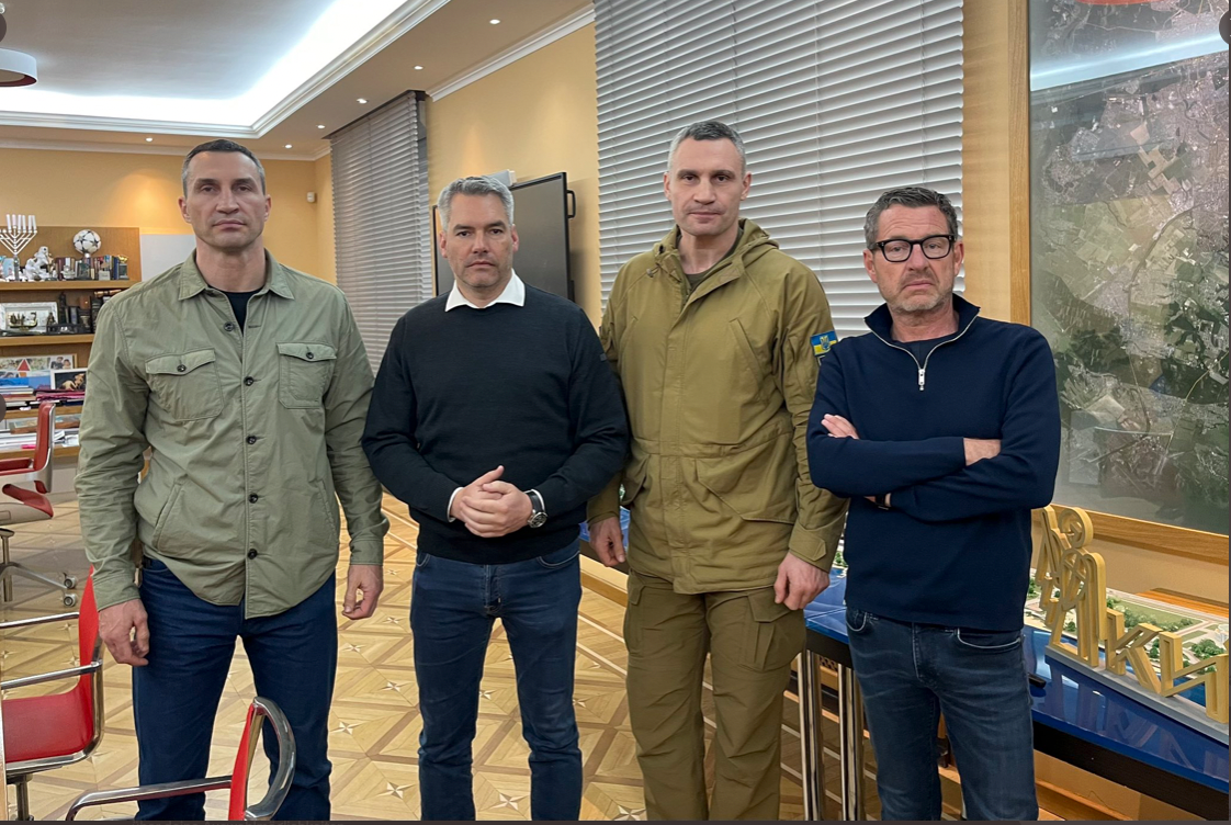 Karl Nehammer, Klitschko und Kai Diekmann