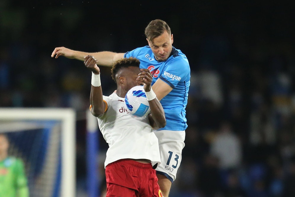 Napoli patzt gegen Roma