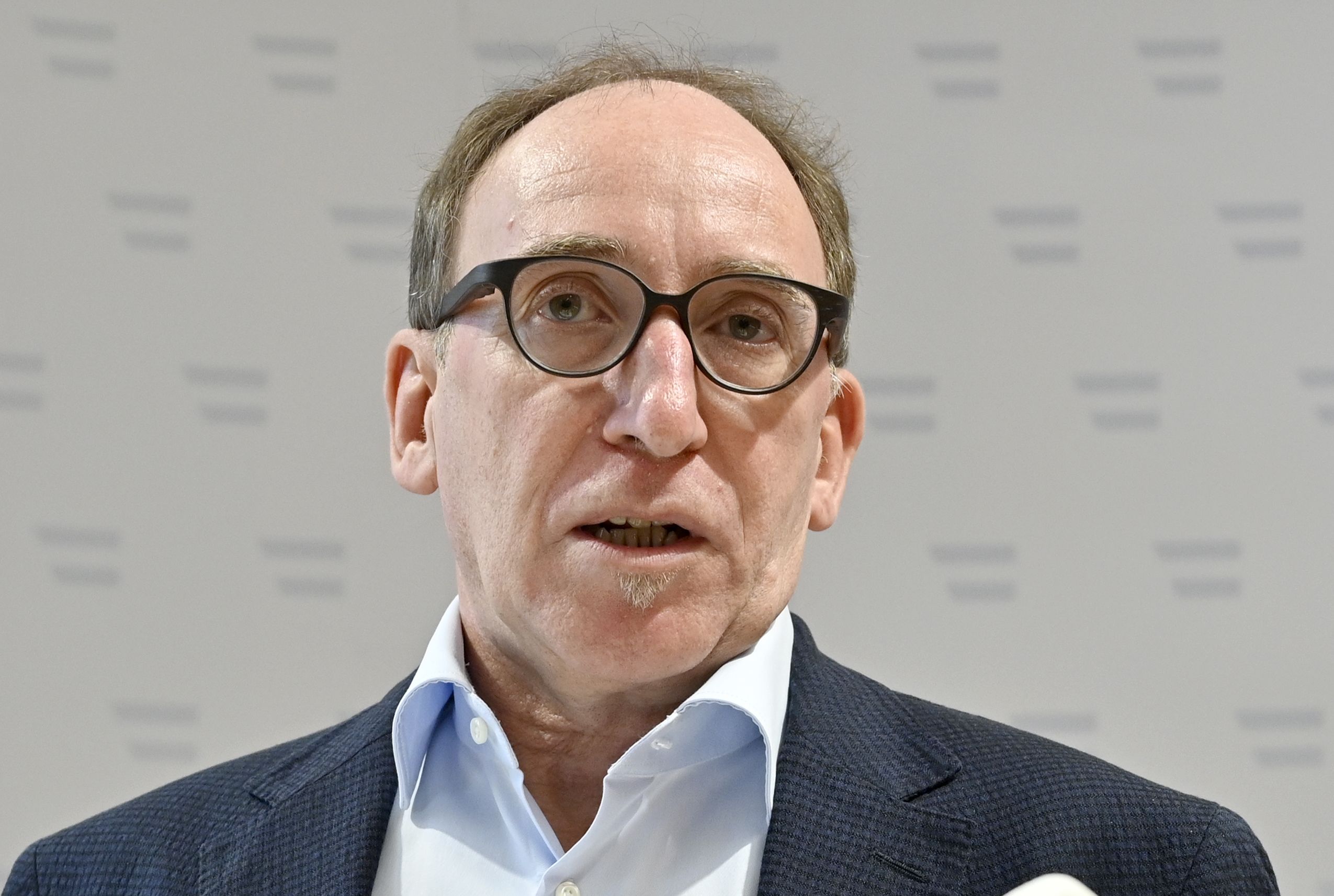 "Die Verantwortung dafür trage ich": Gesundheitsminister Johannes Rauch (Grüne) wehrt sich.