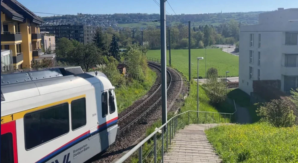 Am Ostermontag kurz nach 19.30 Uhr erfasste in Bremgarten ein Zug einen Knaben. 