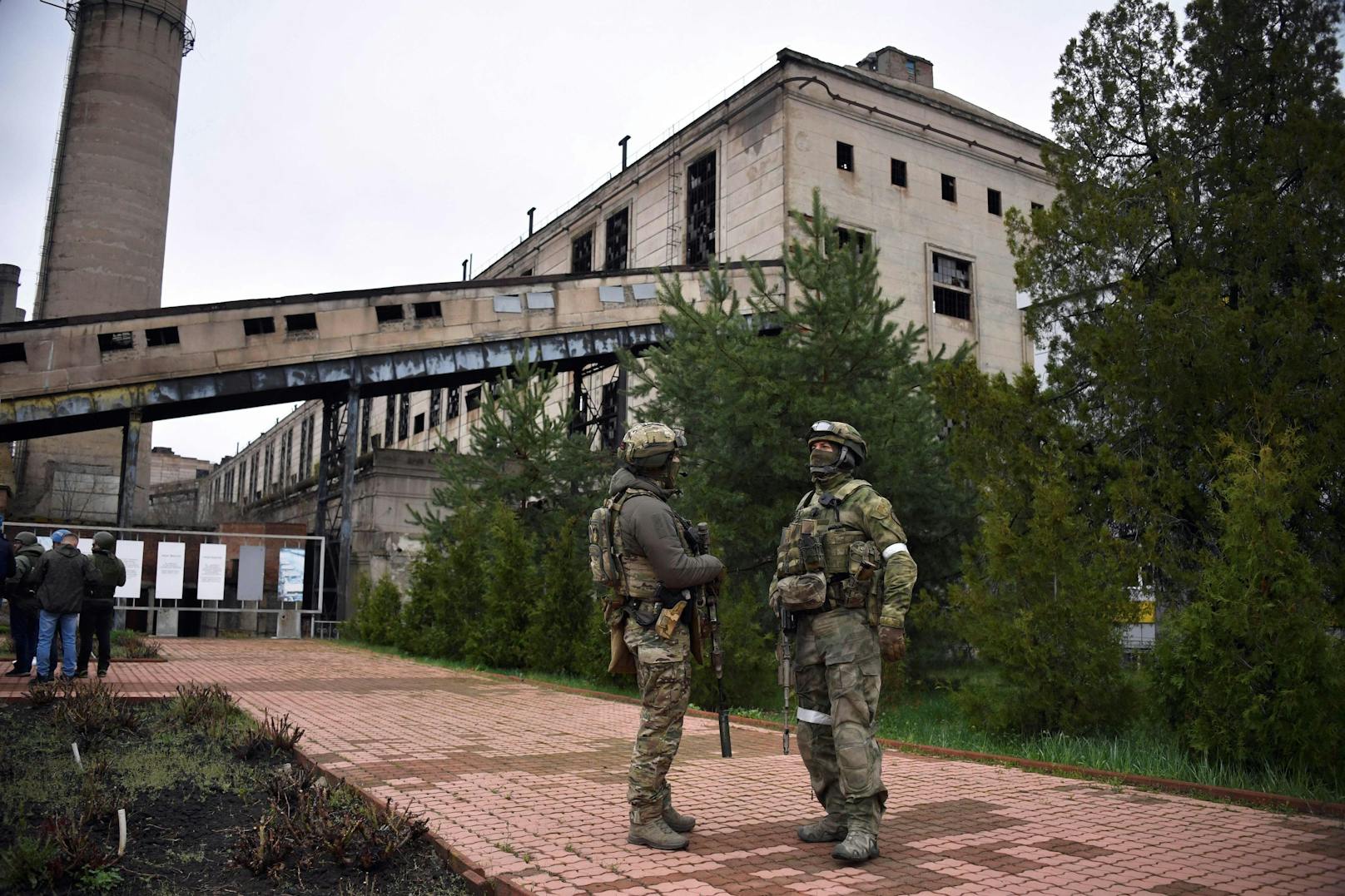 Russland hat am Ostermontag nach Angaben des ukrainischen Generalstabs mit der erwarteten Offensive im Osten der Ukraine begonnen.