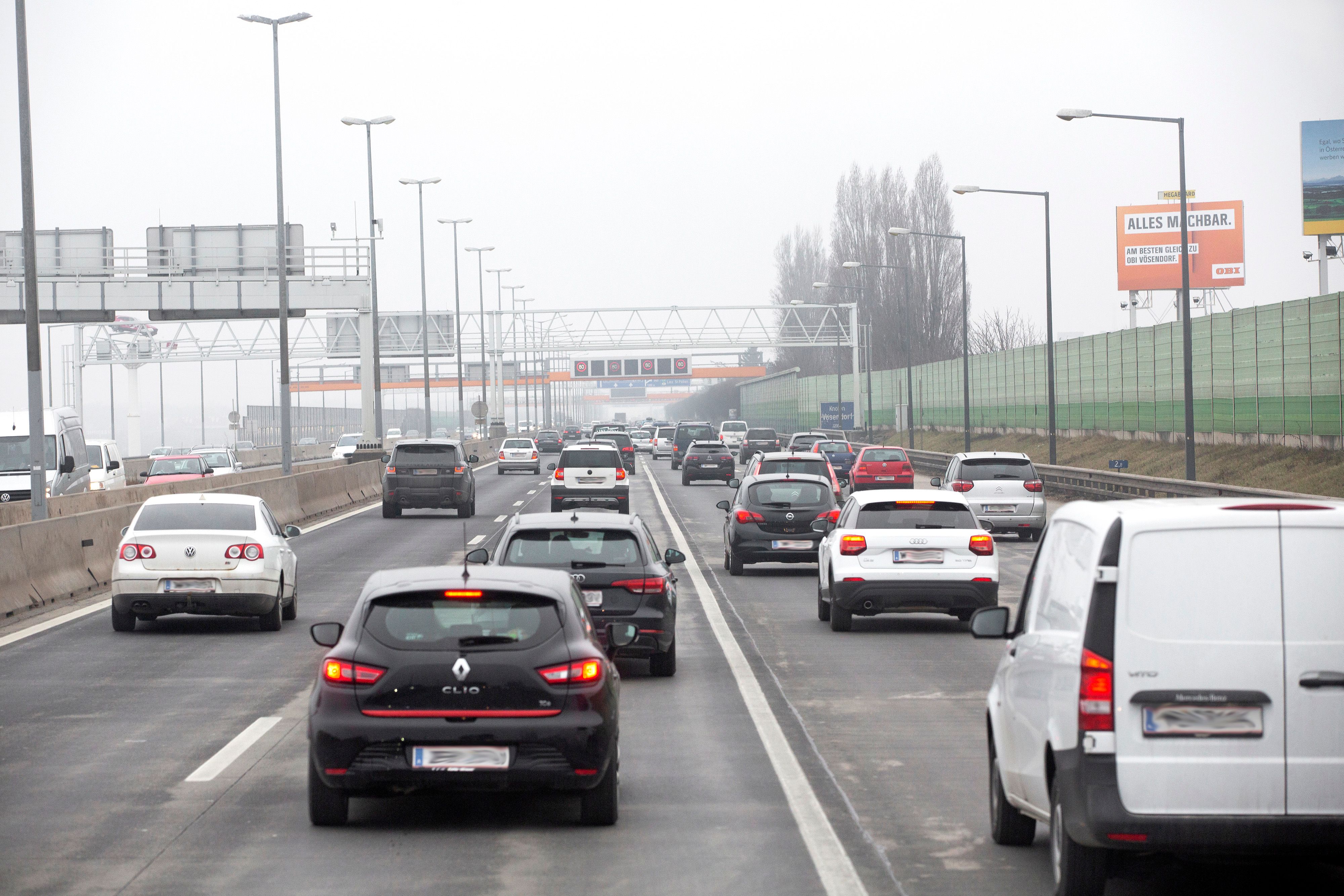 Symbolbild von Pendlern auf der Südautobahn