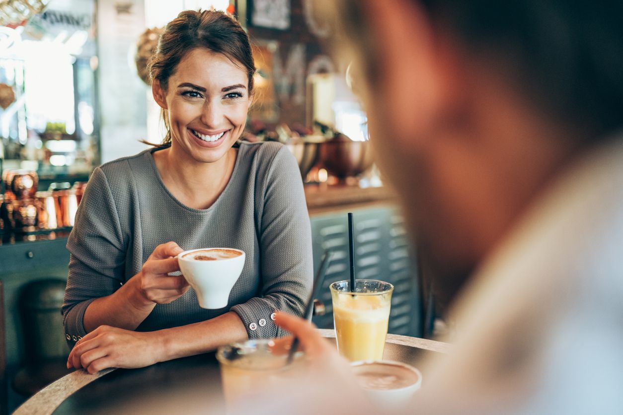 Das History Speed Dating eignet sich auch für glücklich Vergebene.(Symbolbild)
