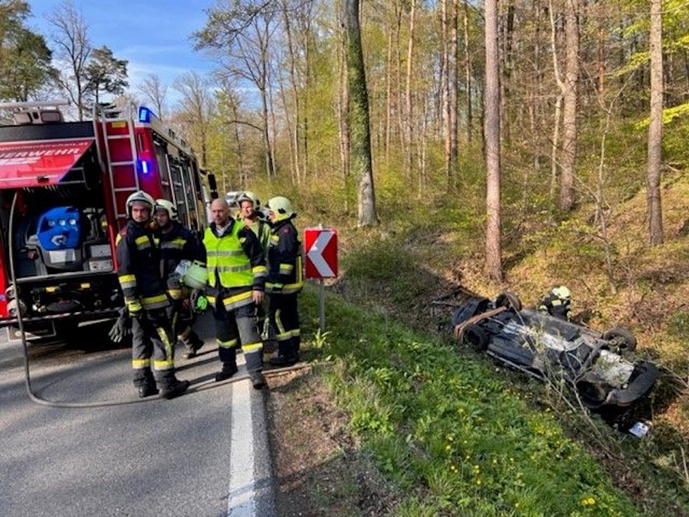 Zwei junge Frauen wurden schwer verletzt.