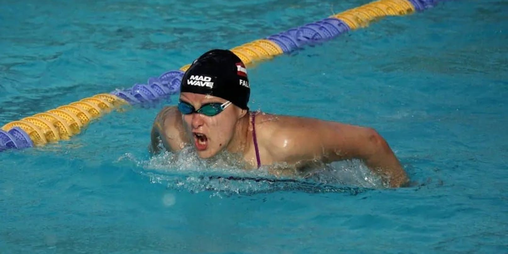 "Schwimmen ist mein Lebensinhalt und meine Zukunft", sagt Janina Falk.