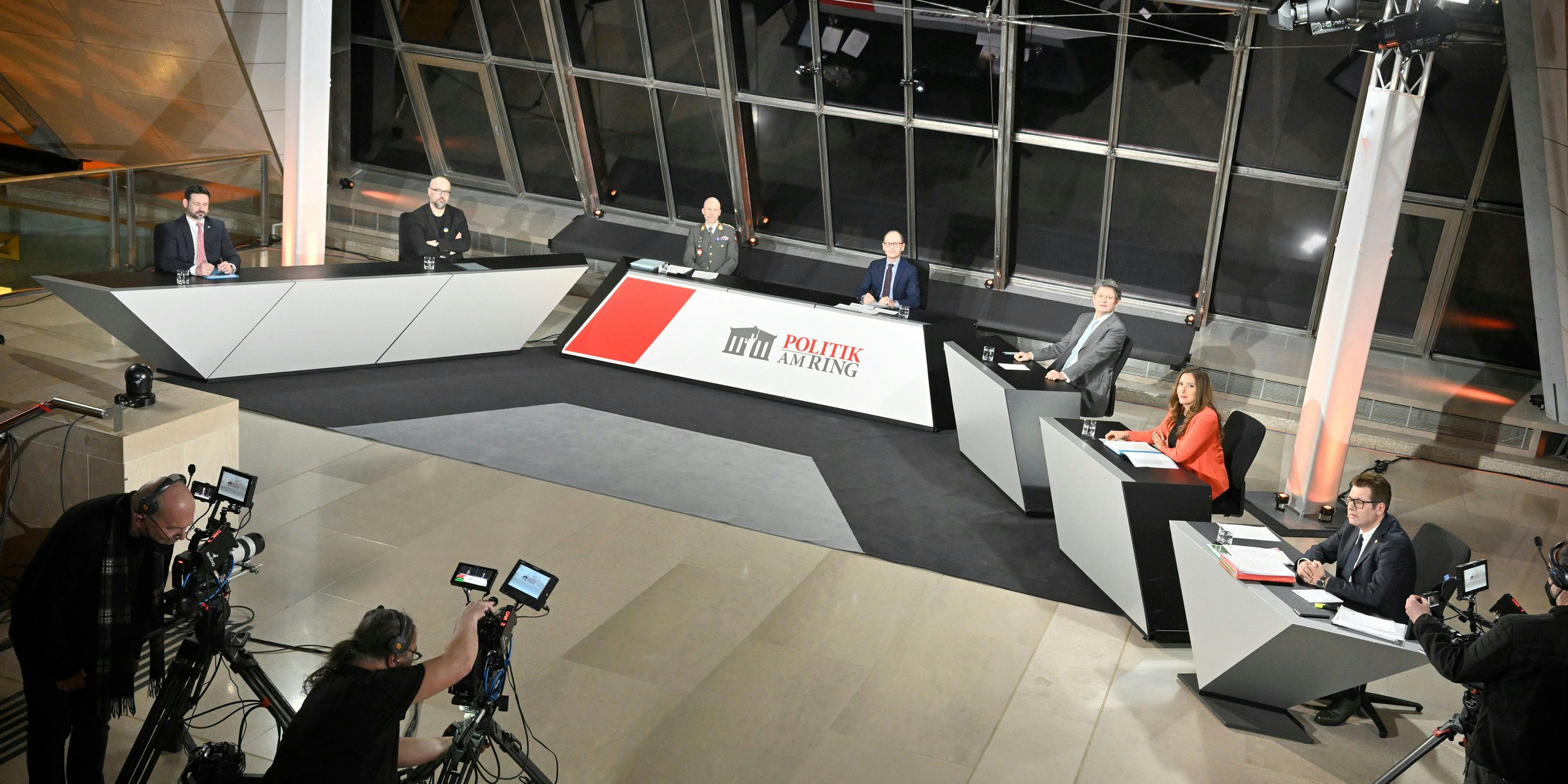 „Politik am Ring“-Studio im Dachfoyer der Hofburg.