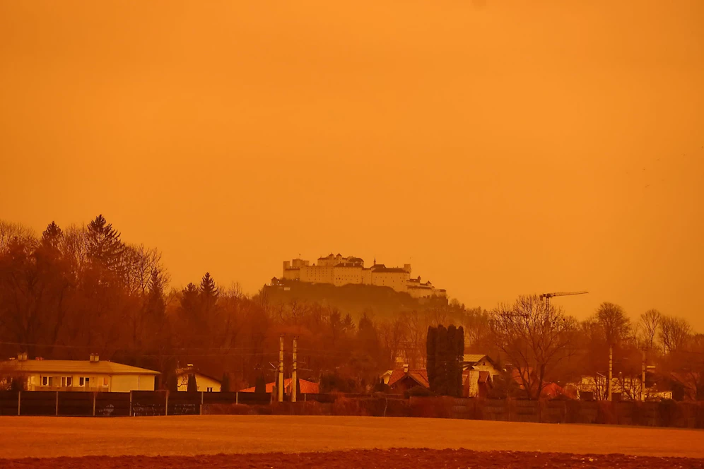 Die aktuelle Wetterlage bringt derzeit große Mengen Saharastaub in weite Teile Europas, auch nach Österreich.