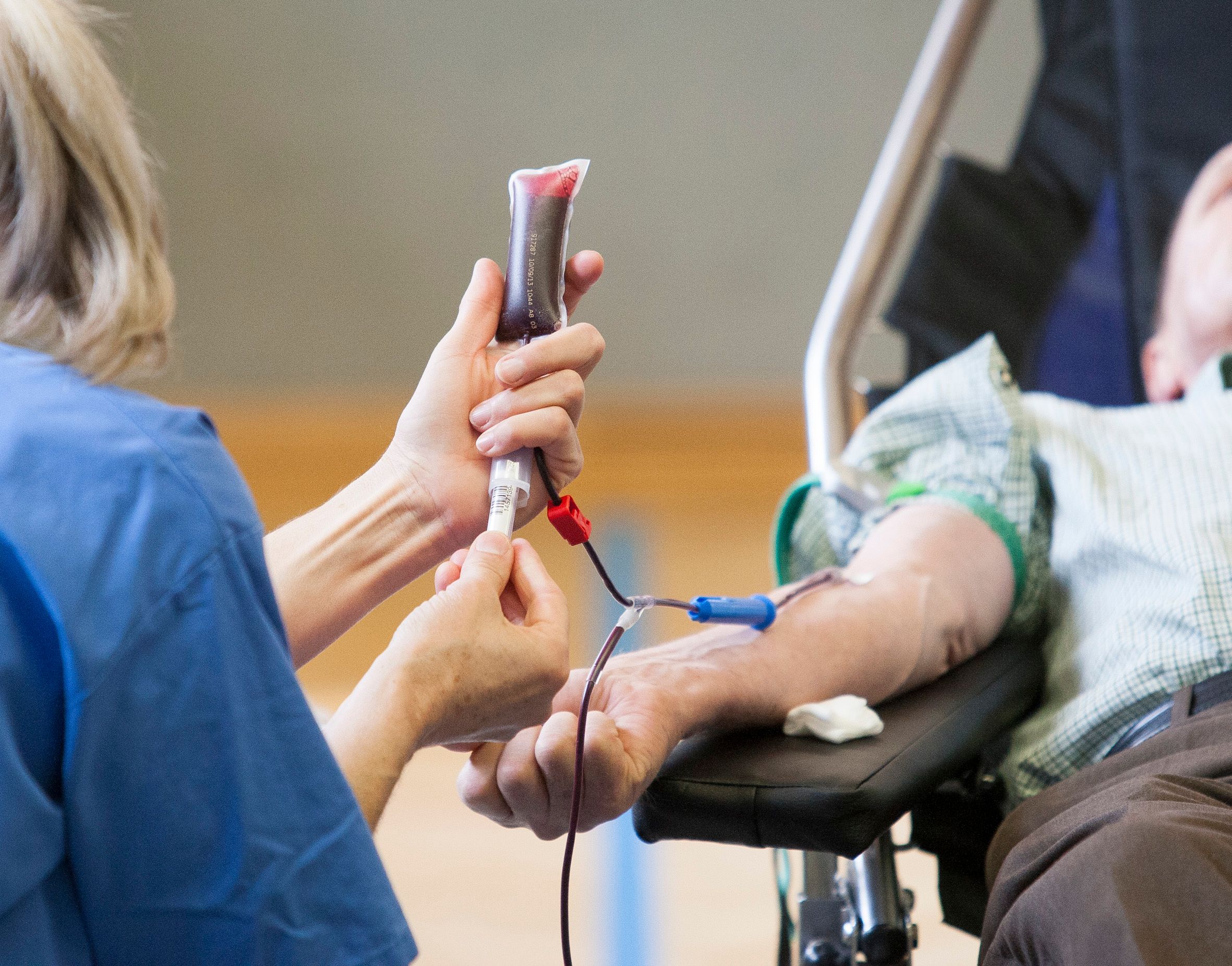 Die Diskriminierung Homo- und Bisexueller beim Blutspenden soll bald ein Ende haben.