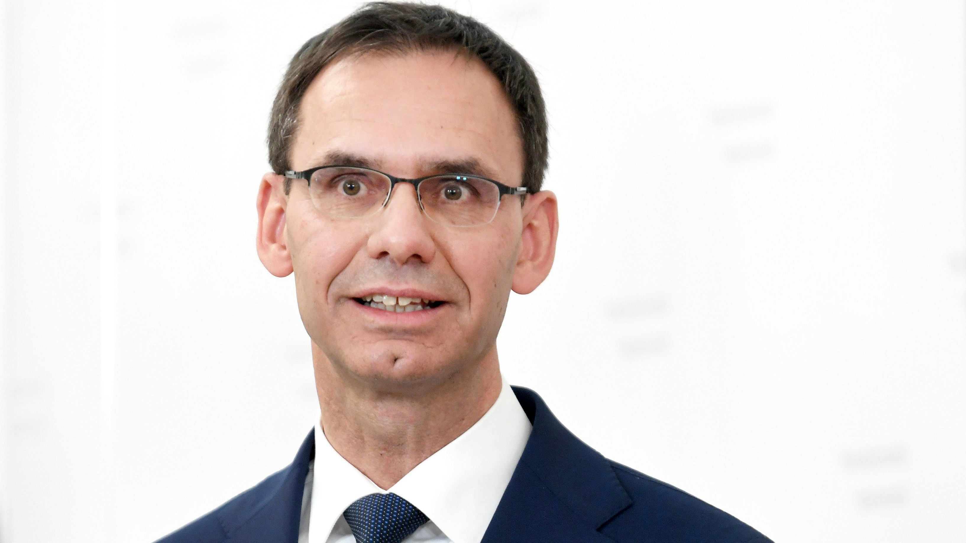 Download von www.picturedesk.com am 23.04.2022 (10:38).  ABD0044_20220119 - WIEN - ÖSTERREICH: LH Markus Wallner (ÖVP) beim Pressefoyer nach einer Sitzung des Ministerrates am Mittwoch, 19. Jänner 2022, in Wien. - FOTO: APA/ROLAND SCHLAGER - 20220119_PD4941 - Rechteinfo: Rights Managed (RM)