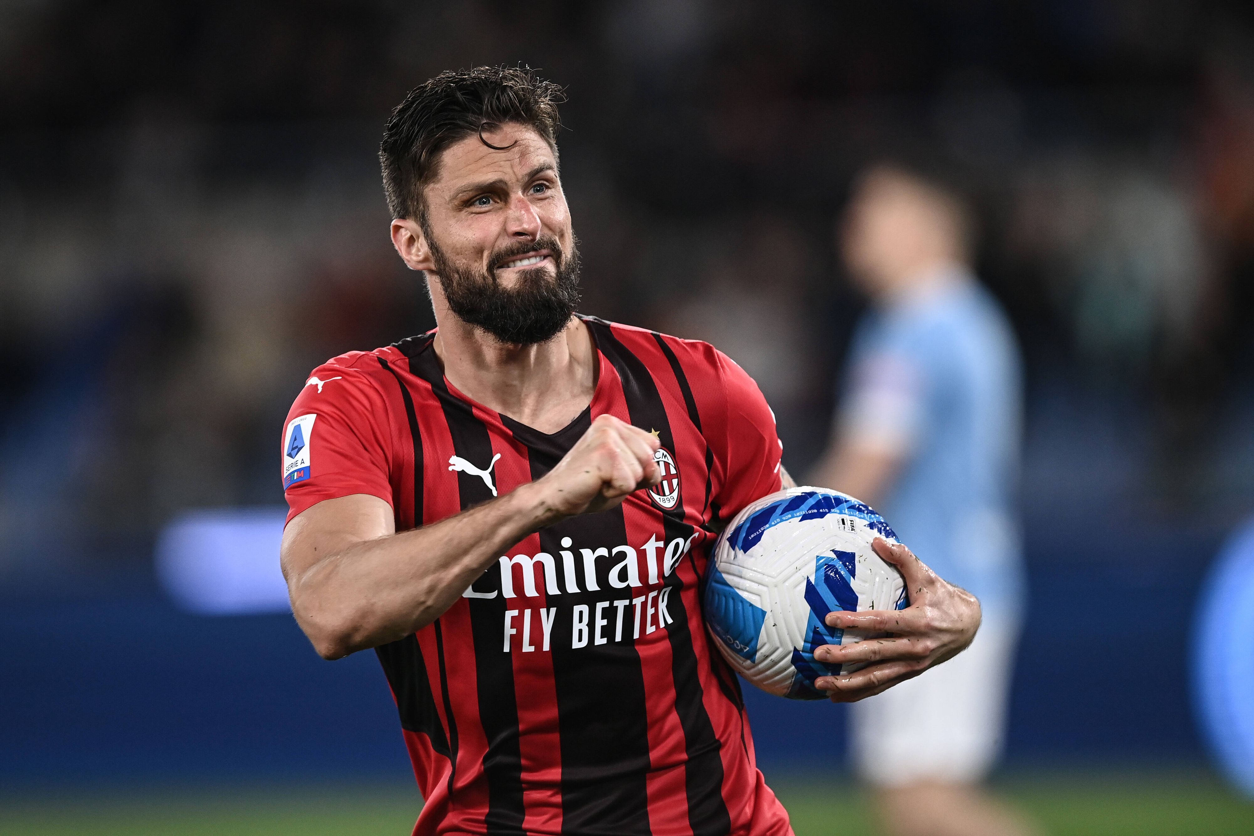 Milans Giroud jubelt gegen Lazio