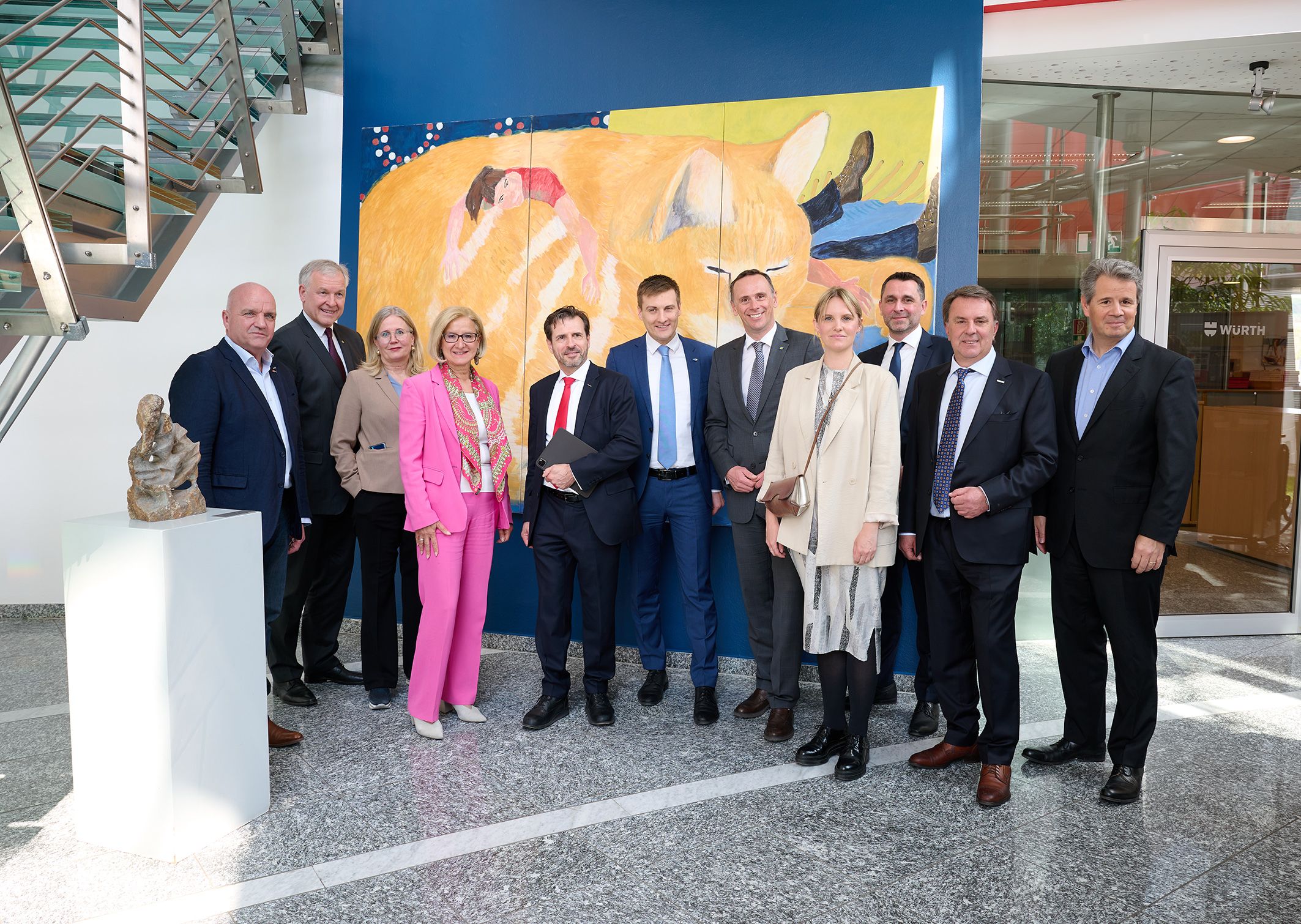 Arbeiterkammer NÖ-Präsident Markus Wieser, Landesrat Martin Eichtinger, Elisabeth Kreuzhuber von der Fa. Würth, Landeshauptfrau Johanna Mikl-Leitner,  Fa. Würth-Geschäftsführer Alfred Wurmbrand, AMS NÖ-Landesgeschäftsführer Sven Hergovich, Landesrat Jochen Danninger, Gründerin Lena Marie Glaser, Günther Widy vom Sozialministeriumsservice, Wirtschaftskammer NÖ-Präsident Wolfgang Ecker und IVNÖ-Präsident Thomas Salzer.