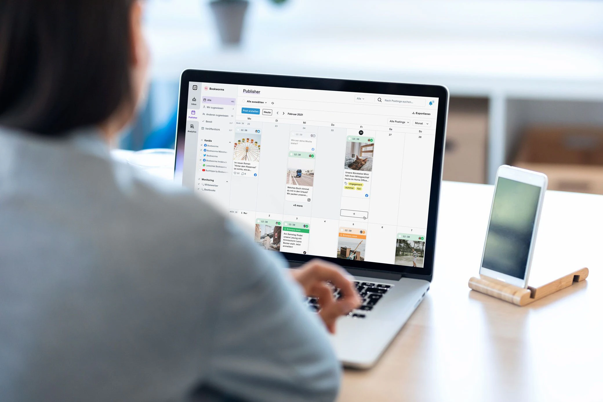 Swat.io bringt TikTok Video-Scheduling.