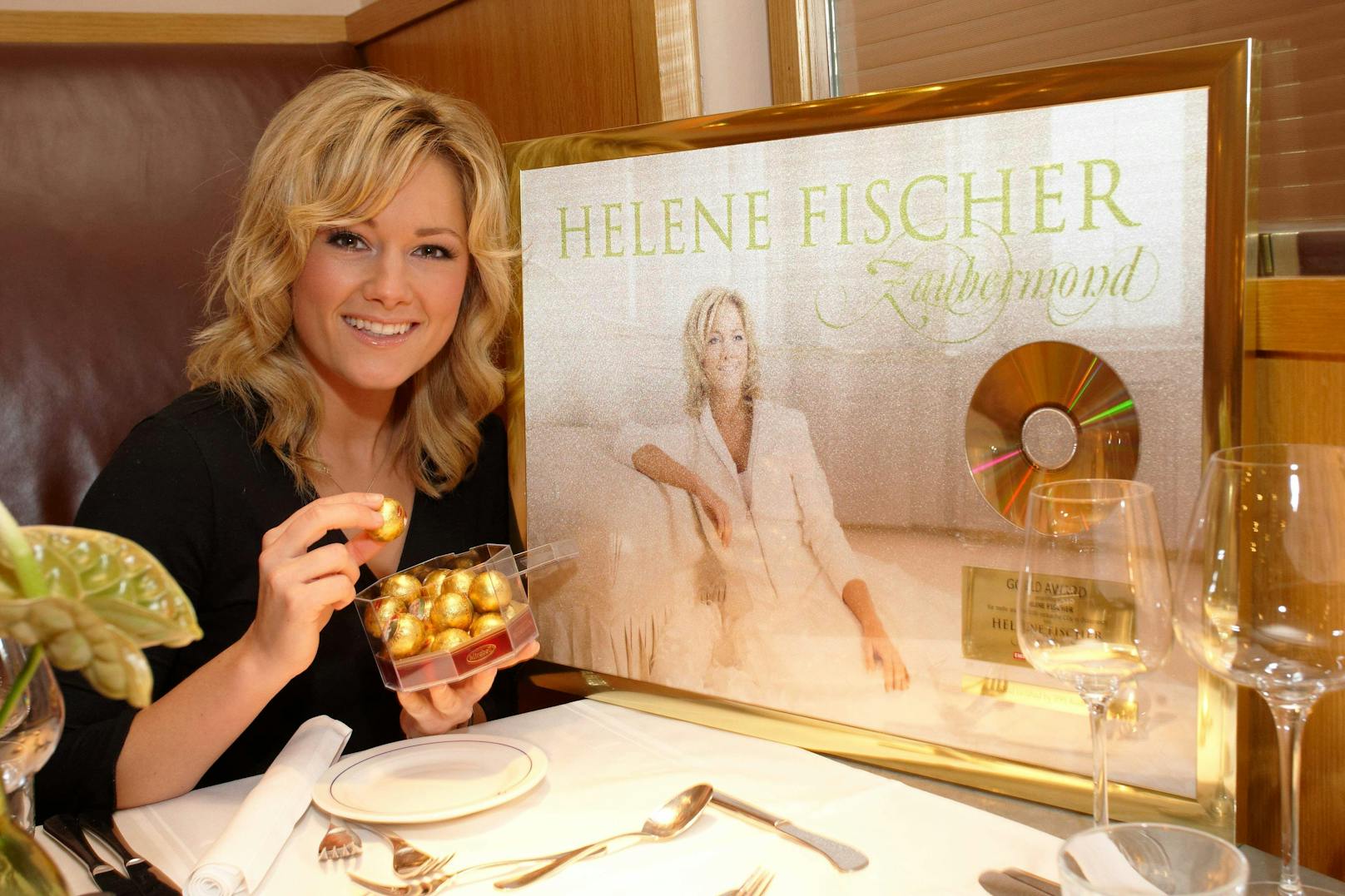 Helene Fischer feiert Gold
und Platin für ihr Album "Zaubermond" (2008)