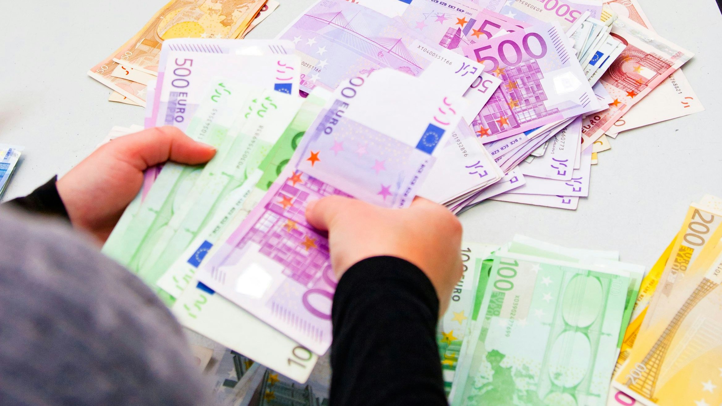 Fortunas Geldregen kann auch Schattenseiten haben. (Symbolbild)