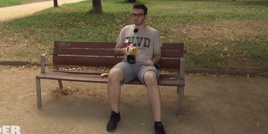 Bei seinem zweiten Date wurde er versetzt.