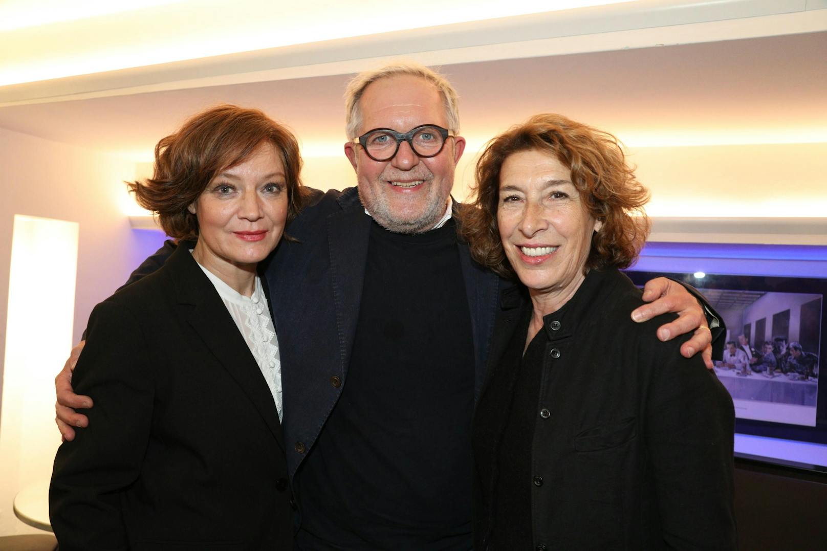 Marion Mitterhammer, Harald Krassnitzer und Adele Neuhauser bei der Kinopremiere von "Taktik" in Wien