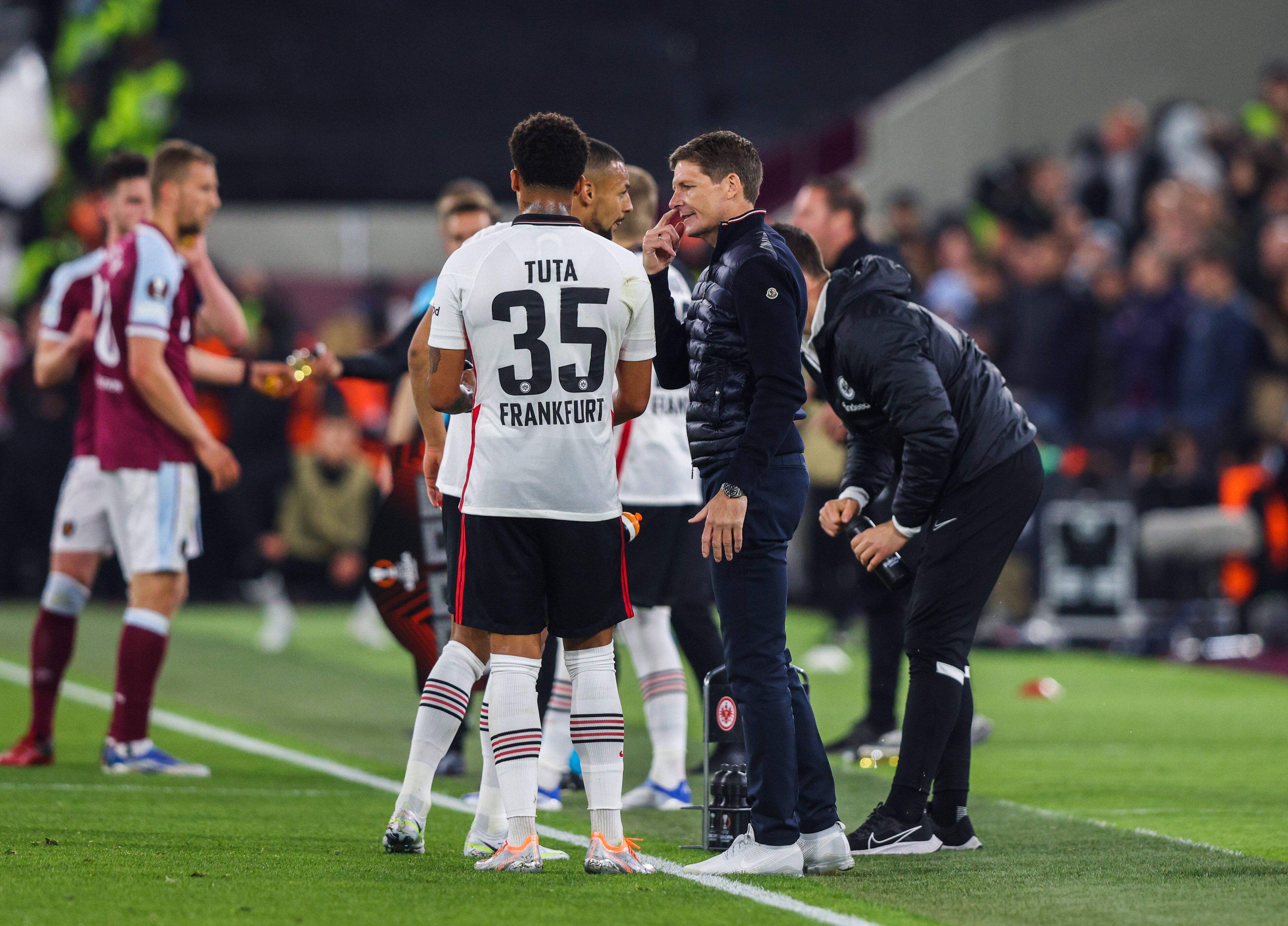 Oliver Glasner coacht Frankfurt zum Sieg