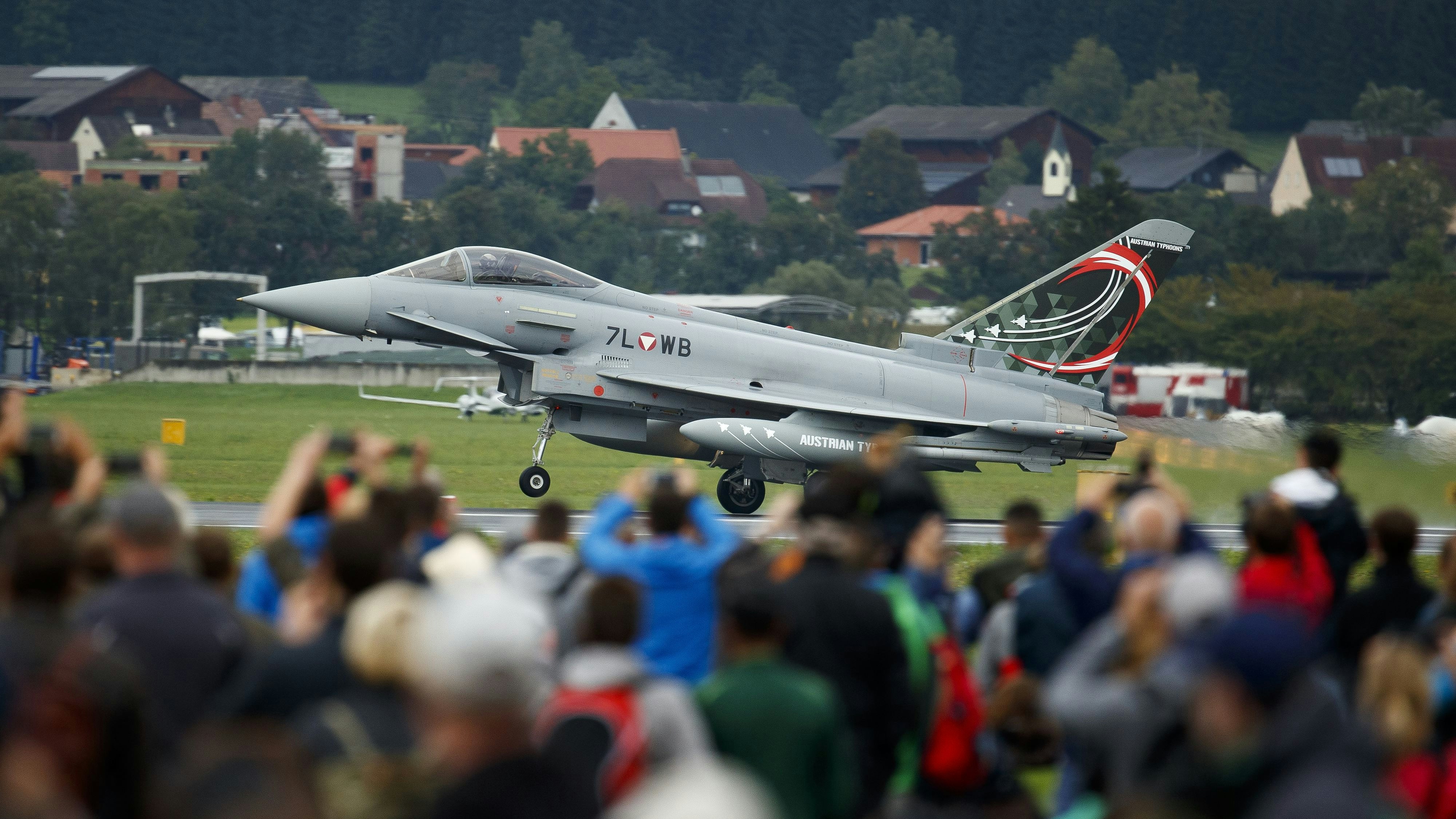 Heute.at - Bundesheer muss sparen – Airpower erst wieder 2027