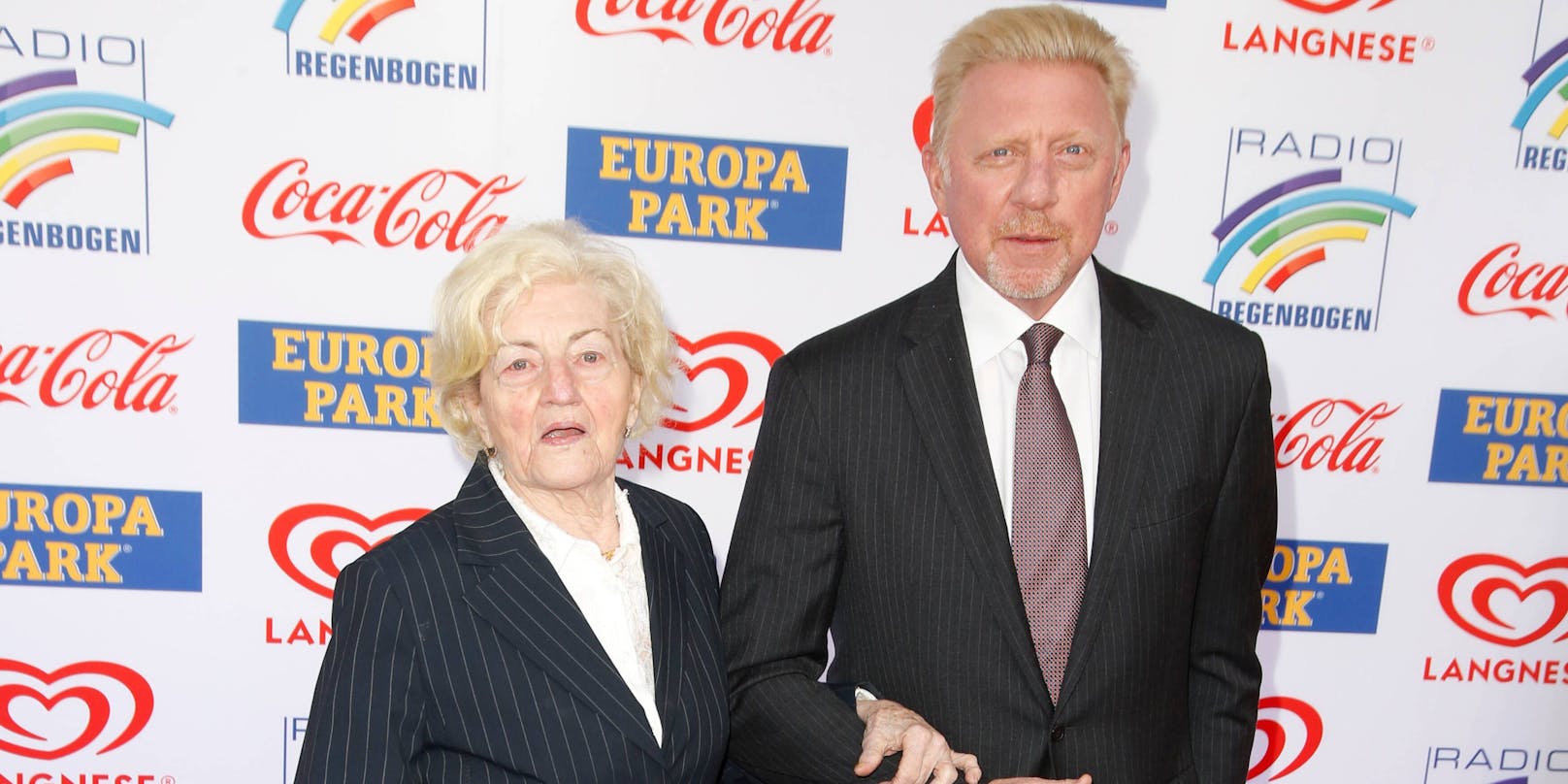 Boris Becker und seine Mutter Elvira Pisch auf dem Roten Teppich