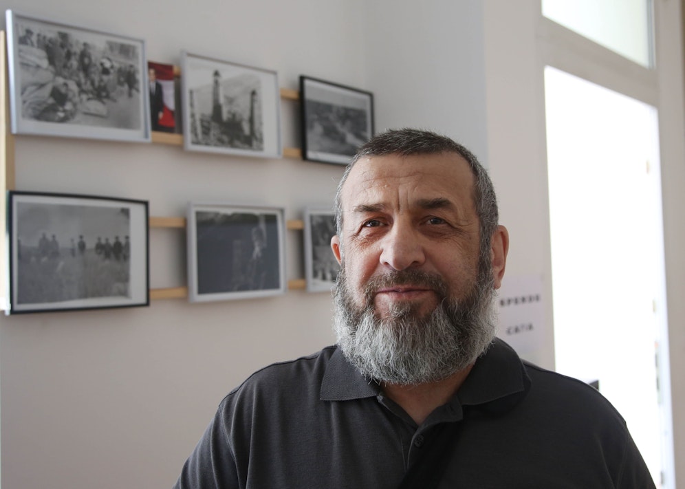 Obmann des Rates der Tschetschenen, Schaikhi Musaitov, sendet Hilfe in die Ukraine.