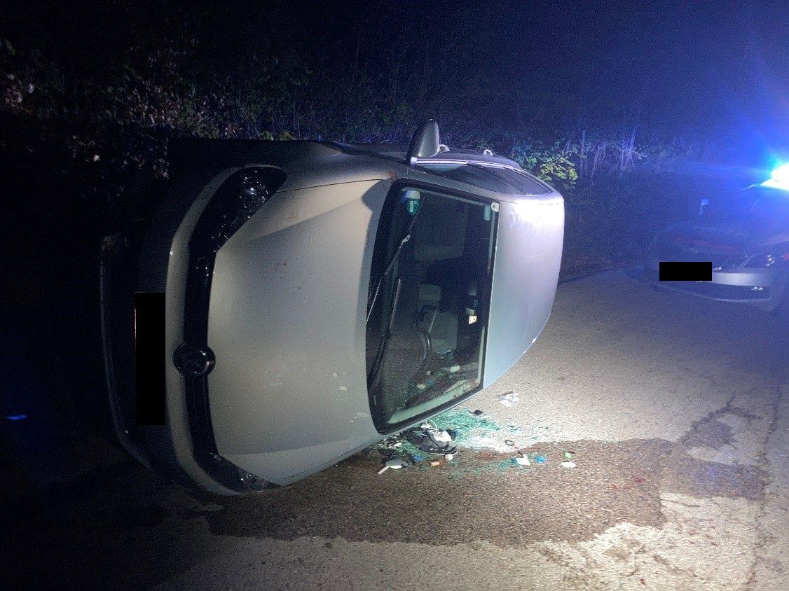 Der Pkw-Lenker wurde bei dem Crash leicht verletzt.