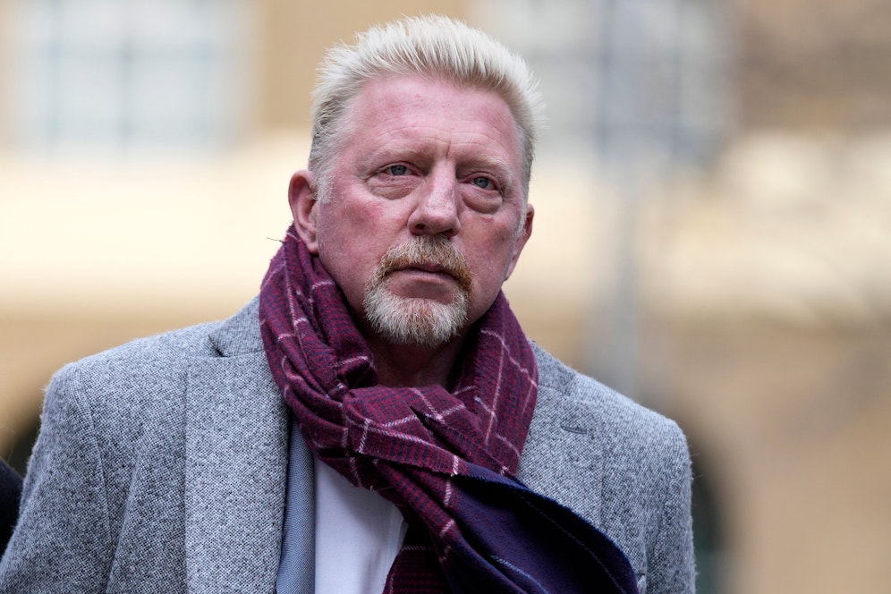 Seine Mutter macht sich große Sorgen um ihn: 