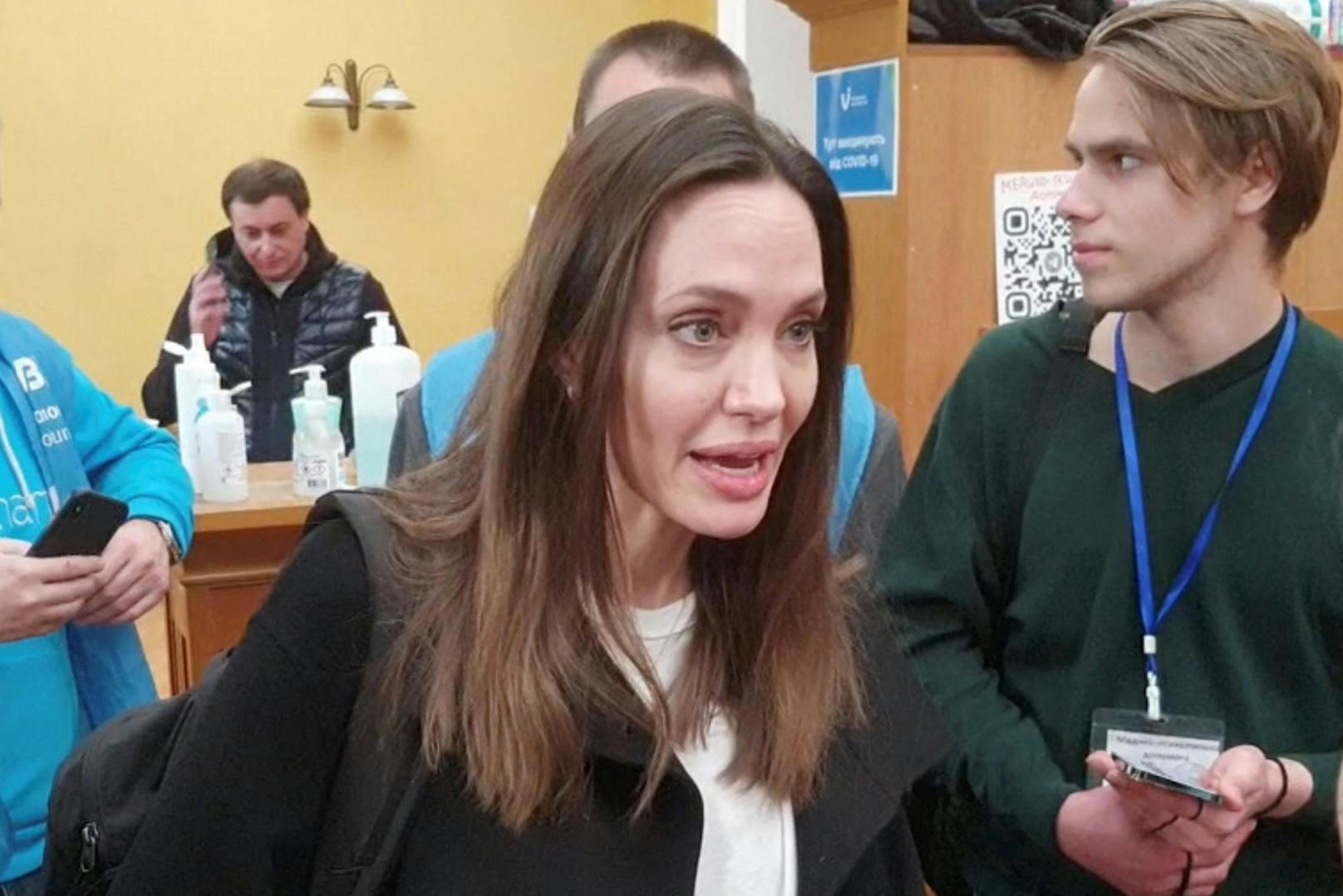 US-Superstar Angelina Jolie besuchte in ihrer Rolle als Hohe Flüchtlingskommissarin der UN am 30. April 2022 die westukrainische Lwiw (Lemberg).