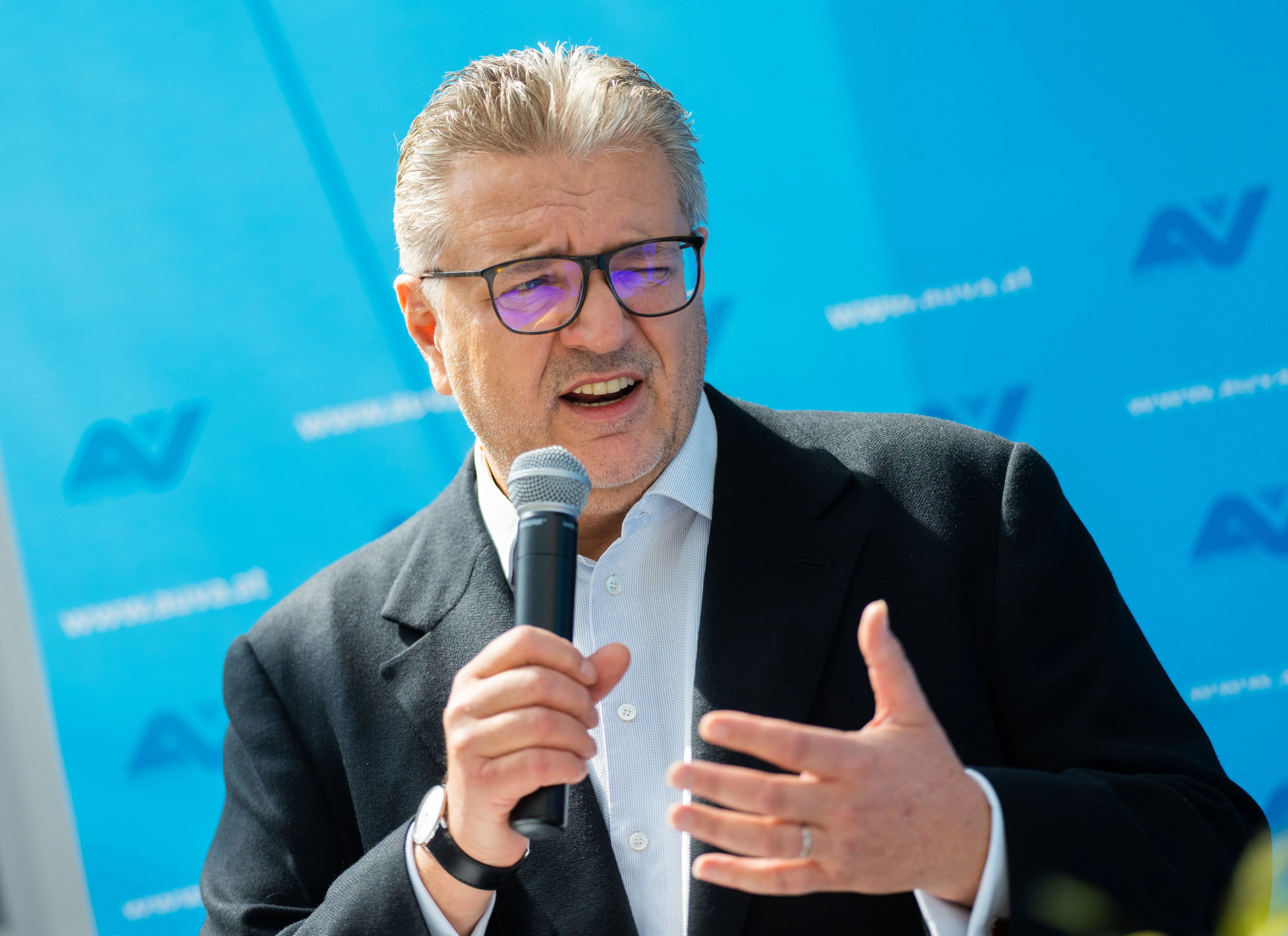 Sucht einen Weg, um Ärzte an ihre Spitäler zu binden: der Wiener Gesundheitsstadtrat Peter Hacker (SPÖ).