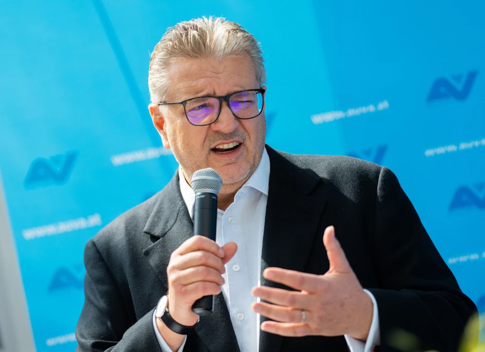 Sucht einen Weg, um Ärzte an ihre Spitäler zu binden: der Wiener Gesundheitsstadtrat Peter Hacker (SPÖ).