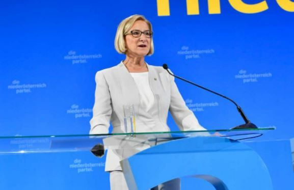 Johanna Mikl-Leitner bei ihrer Rede am Landesparteitag der ÖVP-Niederösterreich. 