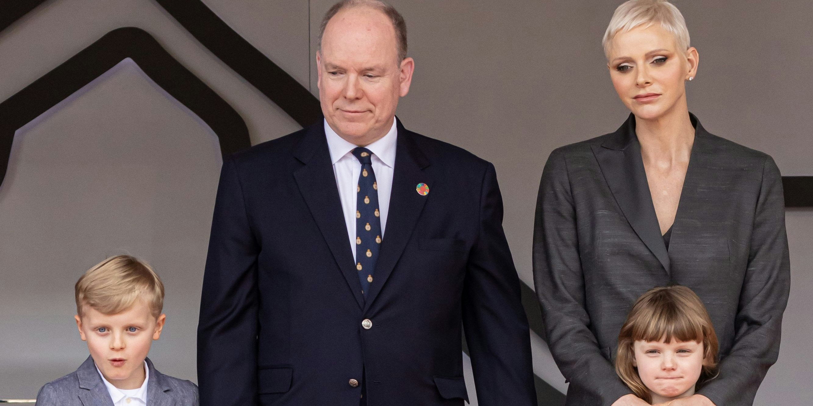 Doch sie wirkt nicht glücklich.