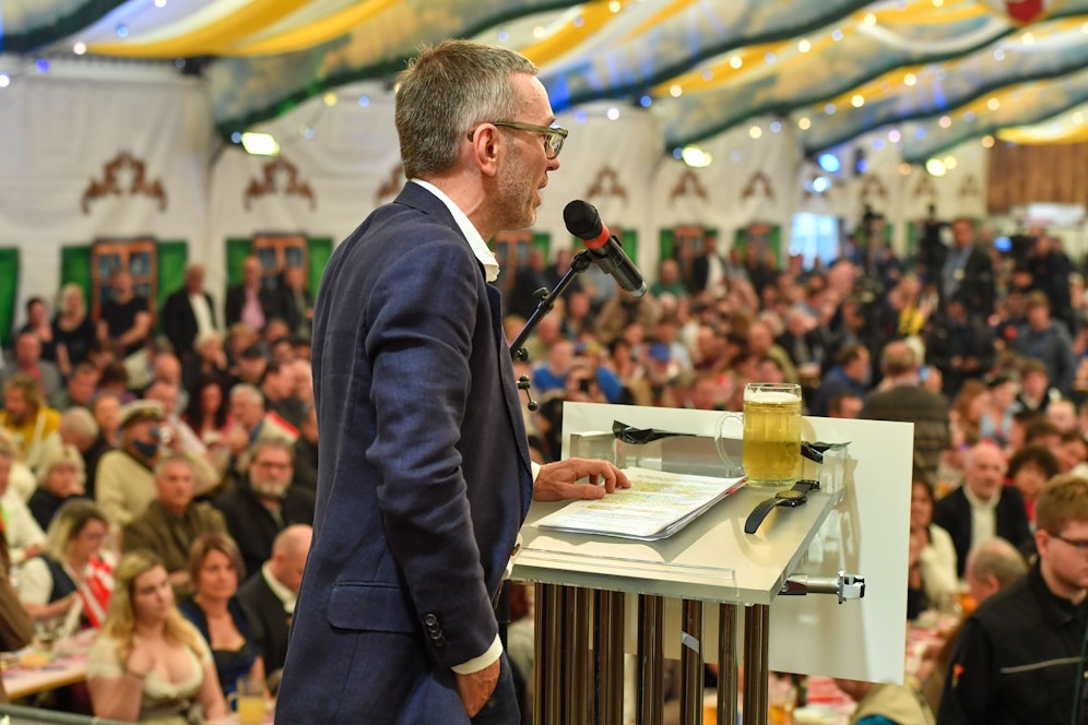 Brachte das Festzelt zum Toben: FPÖ-Chef Herbert Kickl. 