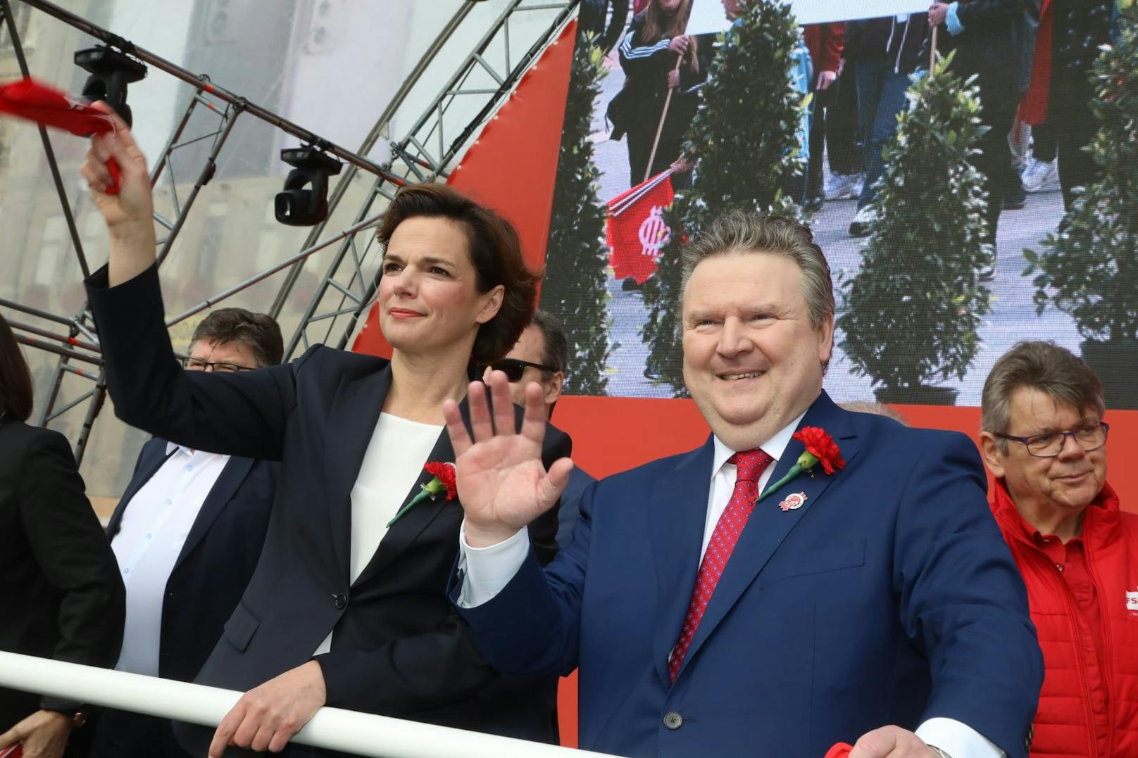 Für Wahlrecht – SPÖ will jetzt Ausländer leichter einbürgern