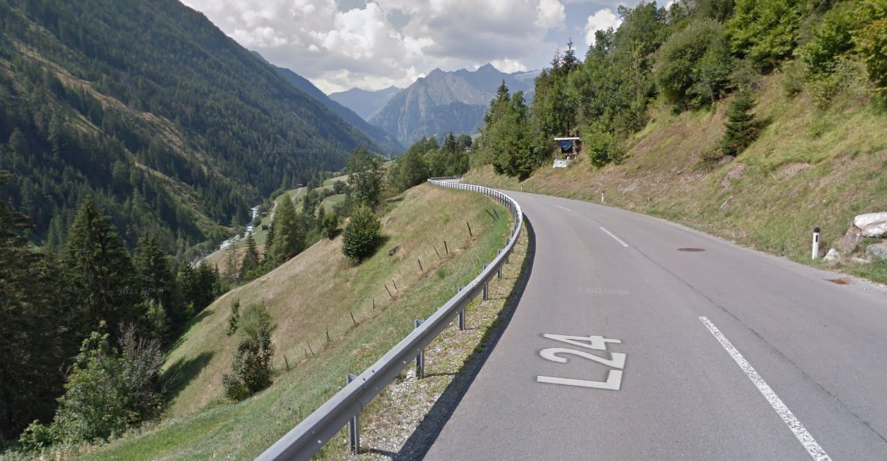 Heute.at - 19-Jähriger stürzt mit Auto in 150 Meter tiefe Schlucht