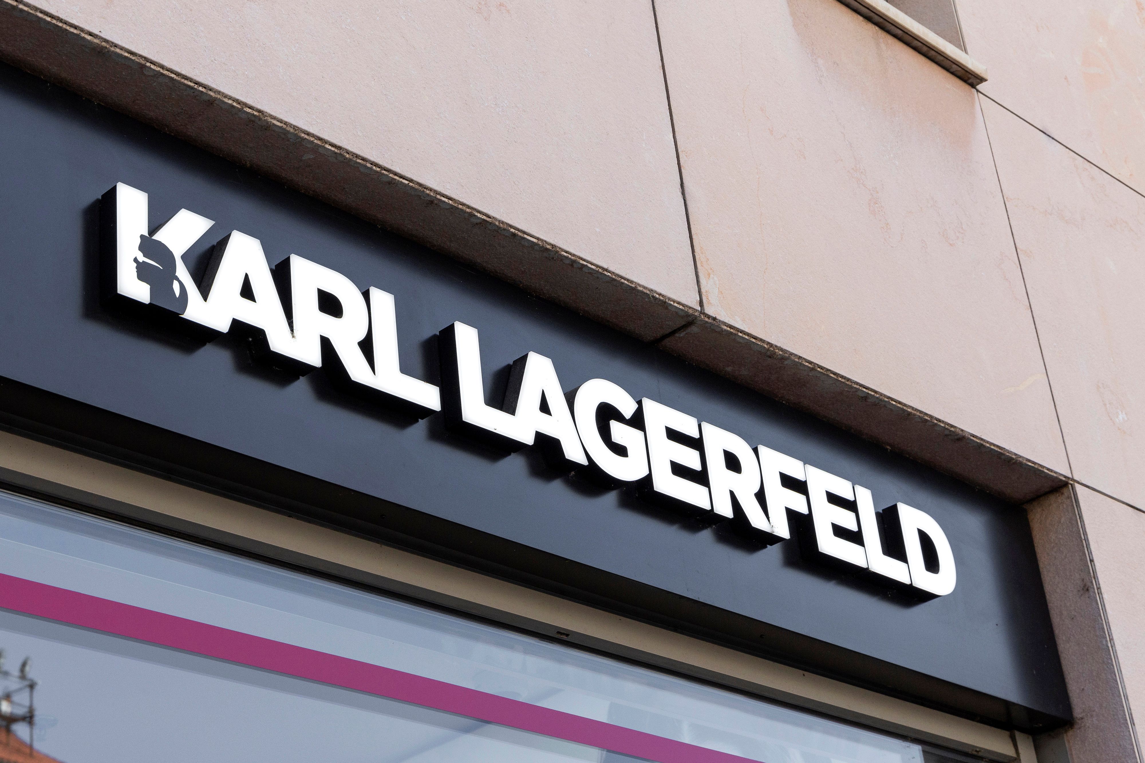 In Österreich gibt es vier Shops der Marke <strong>Karl Lagerfeld</strong> - zwei davon sind in Wien, ein Outlet jeweils in Salzburg und Parndorf (B).