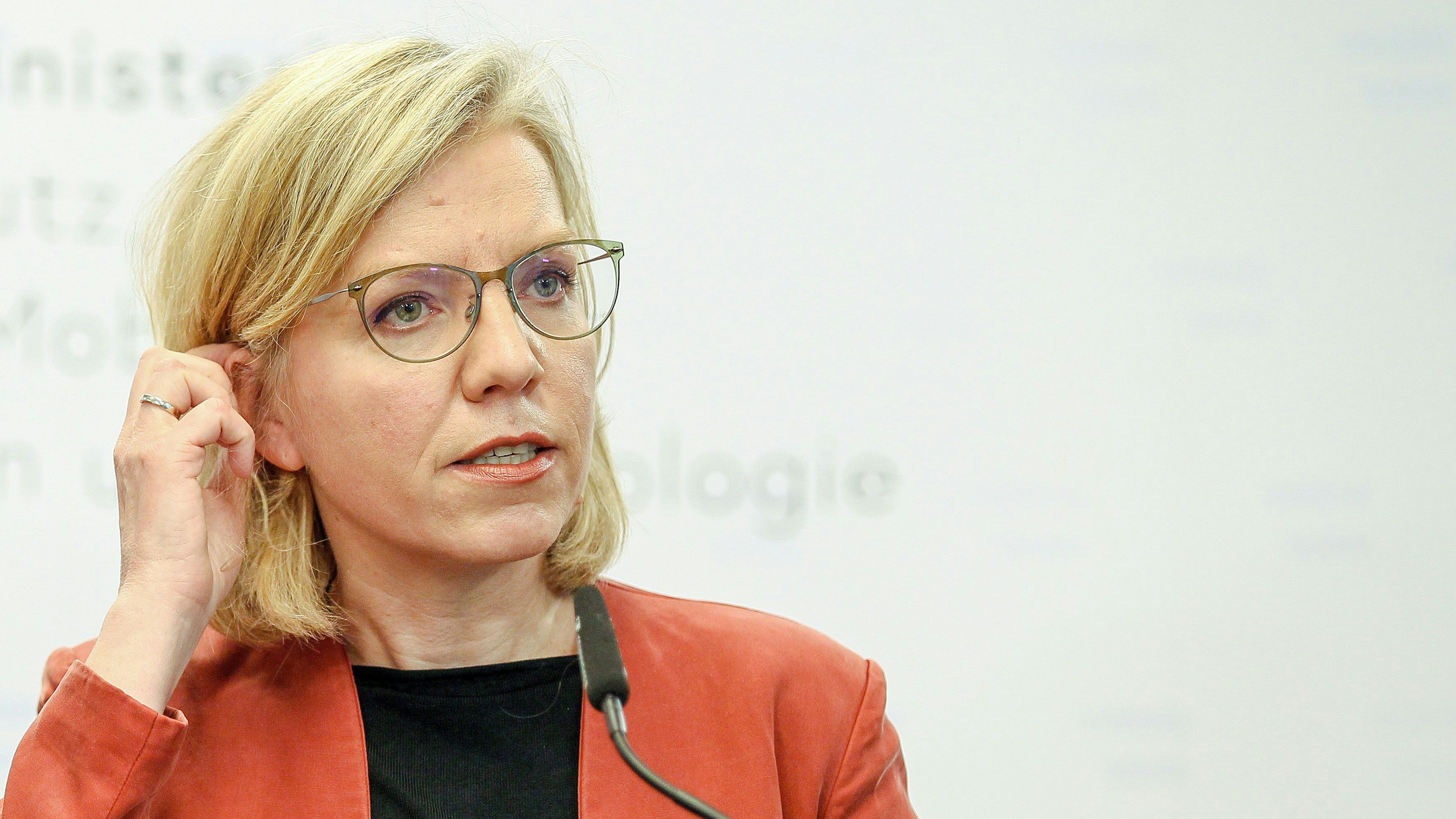 Bundesministerin Leonore Gewessler 