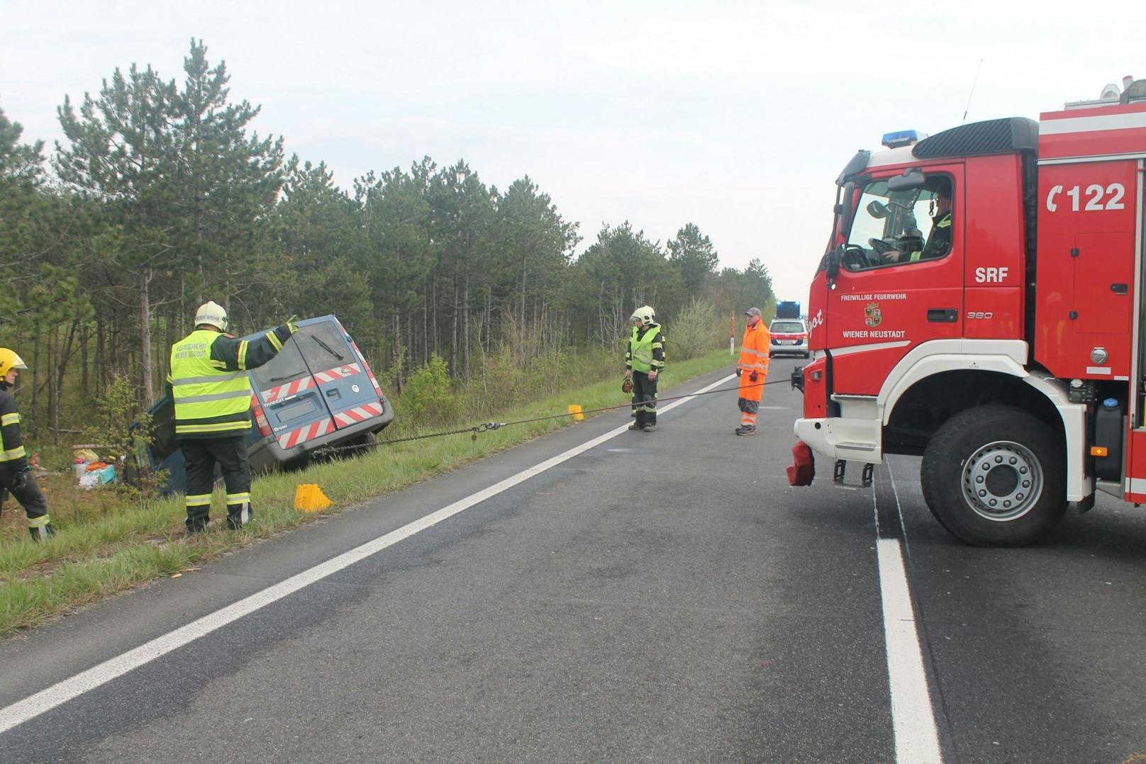 Die Feuerwehr im Einsatz. 