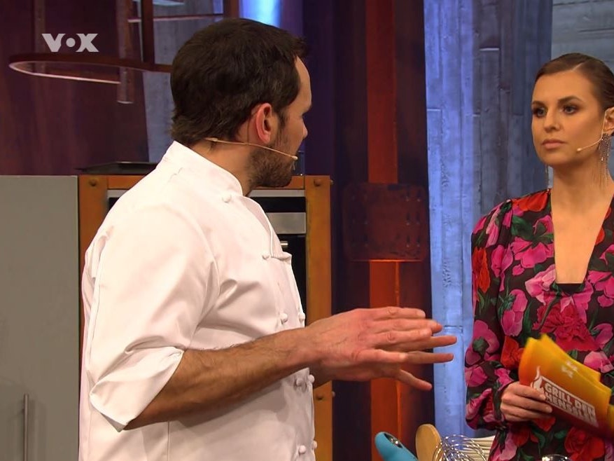 TV-Koch Steffen Henssler zuckt in seiner Show aus.