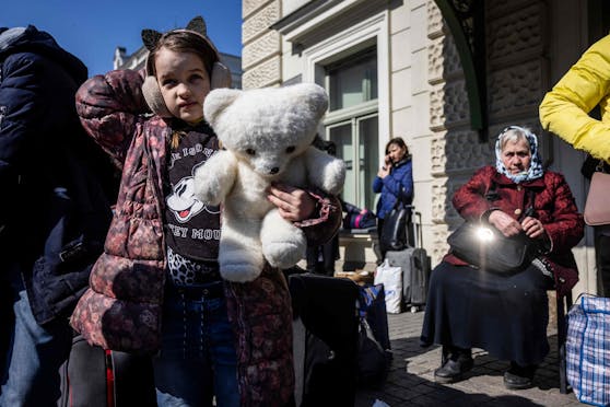 Auch immer mehr kleine Kinder flüchten aus der Ukraine nach Österreich. 