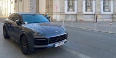 Porsche-Fahrer aus Ukraine parkt am Gehsteig – Anzeige