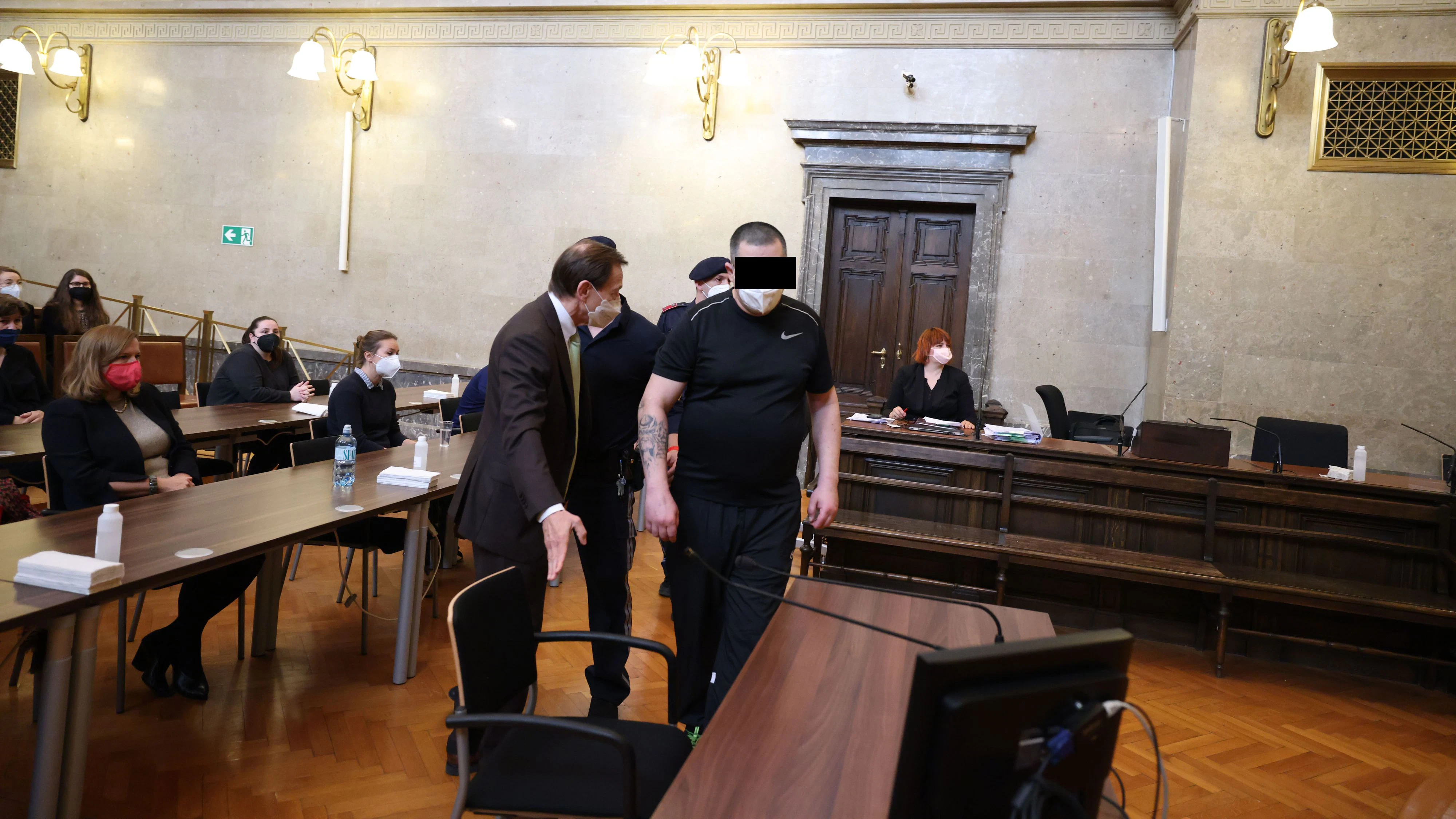 Der Angeklagte vor Gericht in Wien. 