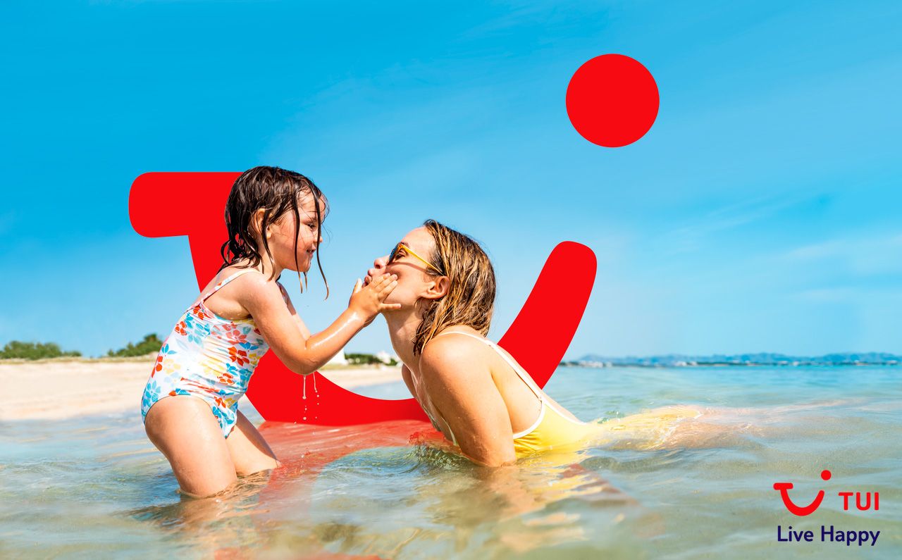 Strahlender Sonnenschein, glasklares Wasser, feinste Sandstrände - das erwartet dich beim Sommerurlaub mit TUI.