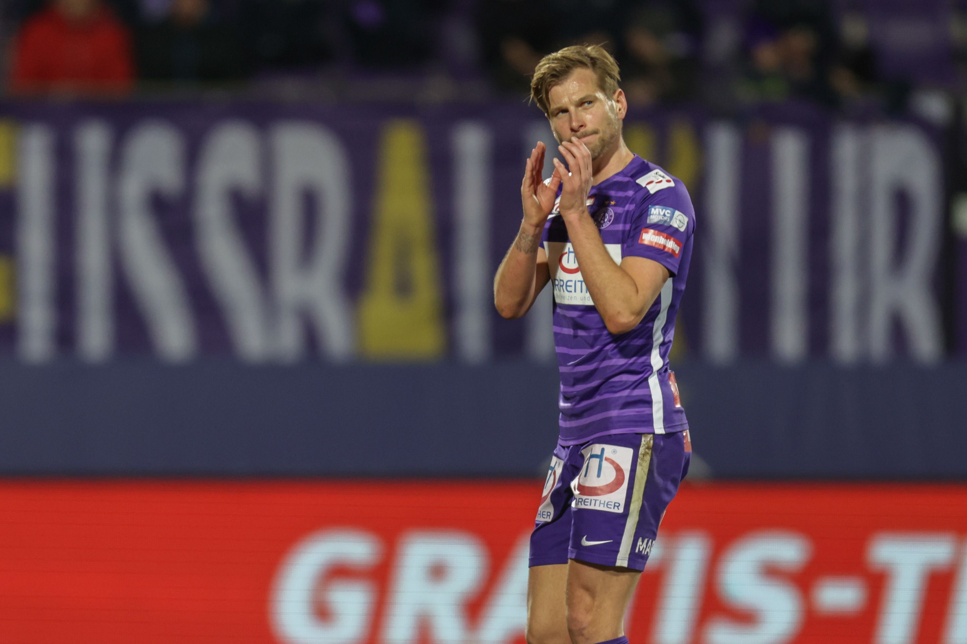 Alexander Grünwald hält bei 327 Austria-Einsätzen.